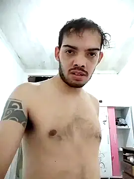 Snapshot of GuilhermeYuree chatting on June 5, 11:43 pm GuilhermeYuree online show from June 5, 11:43 pm