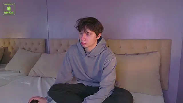 AnthonyHall online show from November 23, 4:45 am