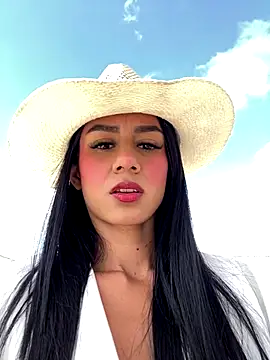 Juliana Xander online show from December 15, 2:21 pm