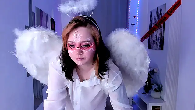 Snapshot of lunaalli chatting on October 27, 2:10 pm lunaalli online show from October 27, 2:10 pm