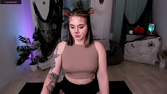 Snapshot of lunaalli chatting on October 28, 4:09 pm lunaalli online show from October 28, 4:09 pm