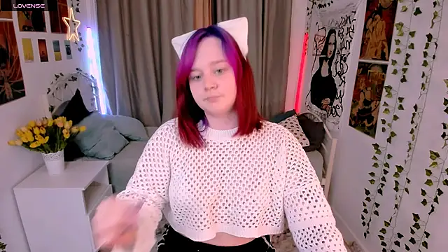 Snapshot of lunaalli chatting on November 23, 2:06 pm lunaalli online show from November 23, 2:06 pm