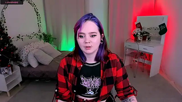 Snapshot of lunaalli chatting on December 16, 9:20 pm lunaalli online show from December 16, 9:20 pm