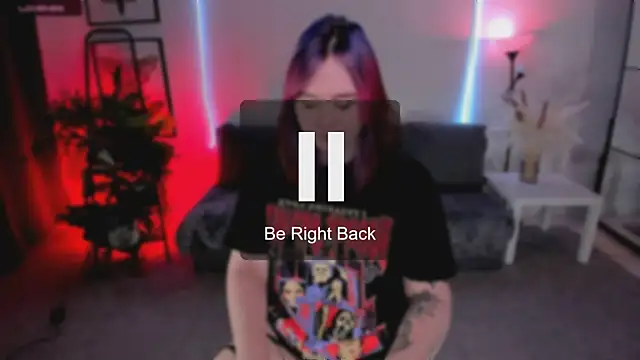 Snapshot of lunaalli chatting on February 8, 9:18 pm lunaalli online show from February 8, 9:18 pm