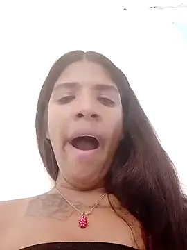 Snapshot of sexogran chatting on October 5, 11:13 pm sexogran online show from October 5, 11:13 pm