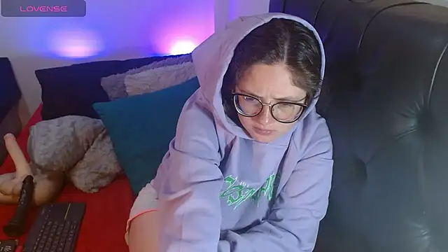 KrystalAdams online show from September 23, 11:57 am