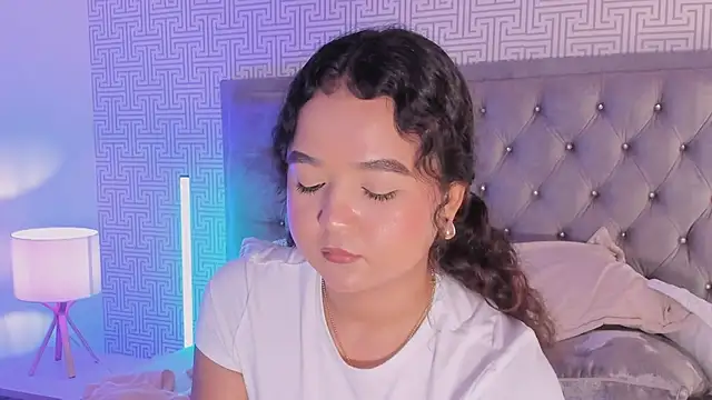 Snapshot of Evaa_Lunna_ chatting on July 23, 1:58 am Evaa Lunna online show from July 23, 1:58 am