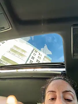 sweetsirenn online show from December 18, 1:28 pm