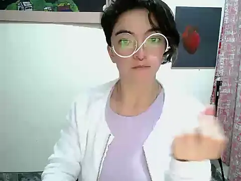 Snapshot of Came-II chatting on June 22, 1:18 am Came-II online show from June 22, 1:18 am