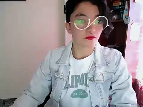 Snapshot of Came-II chatting on July 18, 1:59 pm Came-II online show from July 18, 1:59 pm
