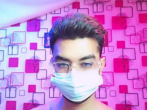 ChiseledCharm online show from November 7, 10:32 pm