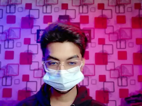 ChiseledCharm online show from December 19, 5:53 pm