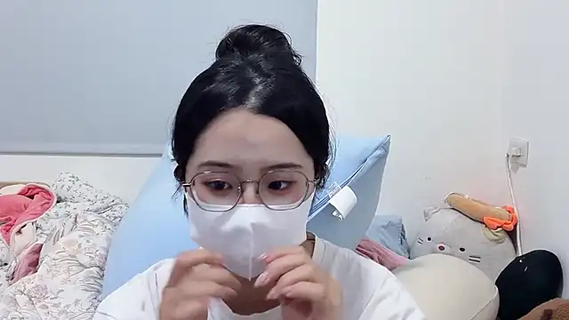 LHeart online show from May 28, 1:52 pm