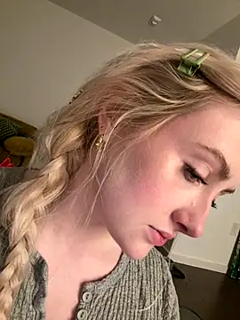 seeunexttuesday online show from November 12, 3:40 am