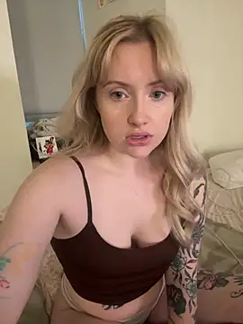 seeunexttuesday online show from April 29, 8:48 pm