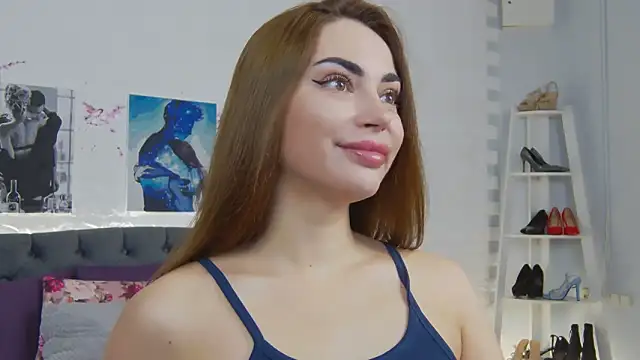 Snapshot of Agnessa chatting on June 12, 8:35 am Agnessa online show from June 12, 8:35 am