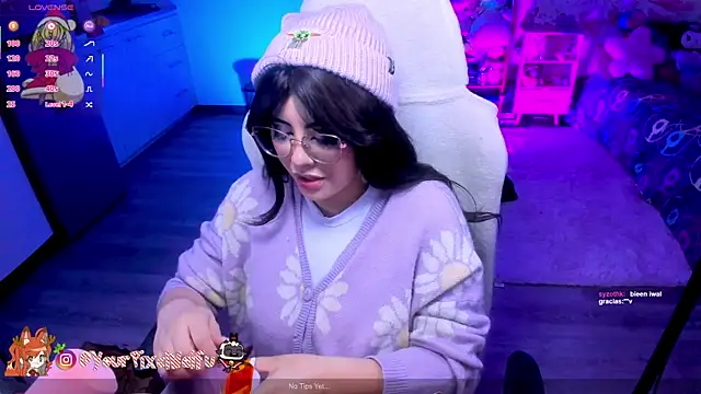 AlyssaRomanova online show from December 18, 2:28 am