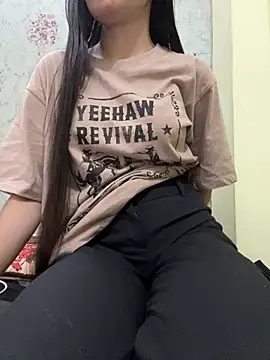 Snapshot of sneha_88 chatting on July 13, 6:38 am sneha 88 online show from July 13, 6:38 am