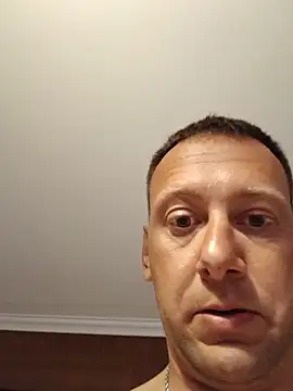 Snapshot of Alessio1987 chatting on June 9, 7:14 pm Alessio1987 online show from June 9, 7:14 pm
