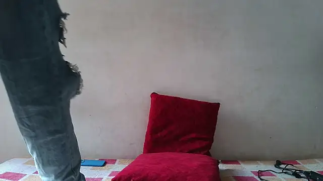 Snapshot of andrewcoopper1 chatting on March 21, 4:10 pm andrewcoopper1 online show from March 21, 4:10 pm