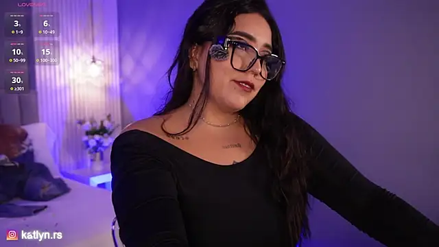 KatlynRous online show from May 1, 11:48 am