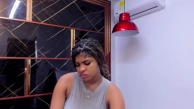 HannyThompson online show from October 4, 12:25 pm