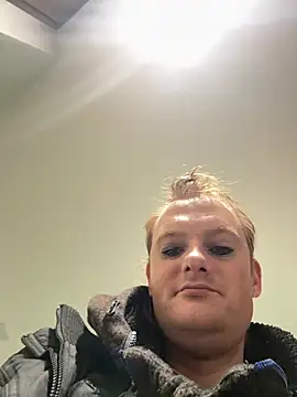 avamaxwell online show from February 23, 8:06 pm