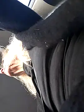 clarabell4 online show from December 5, 8:01 am