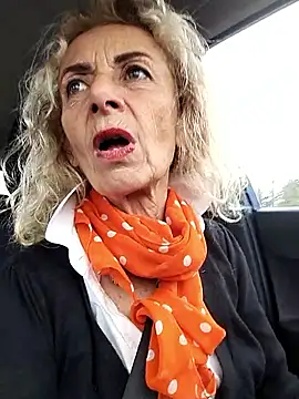 clarabell4 online show from January 15, 7:57 am