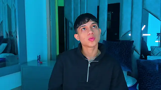 Sebax Young online show from September 18, 4:25 am