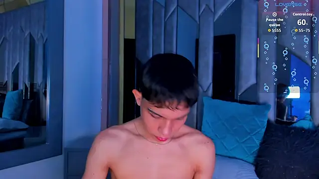 Snapshot of Sebax_Young chatting on May 10, 4:17 am Sebax Young online show from May 10, 4:17 am