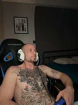 Snapshot of TheGrudge206 chatting on October 3, 6:10 am TheGrudge206 online show from October 3, 6:10 am