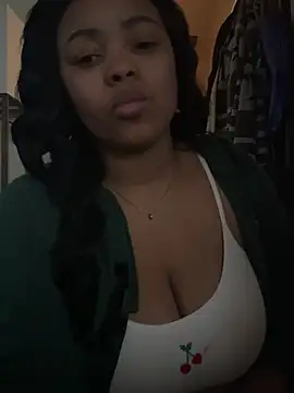 nuttybutter999999 online show from March 10, 9:53 pm