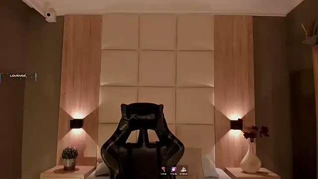 emma fhox online show from November 13, 2:10 am