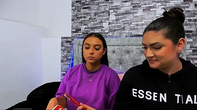 nicolexxaleja online show from October 22, 8:08 pm