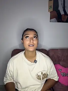 Snapshot of nicolexxaleja chatting on May 9, 5:01 am nicolexxaleja online show from May 9, 5:01 am
