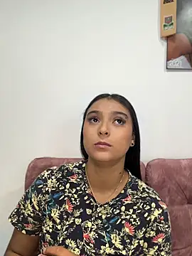 Snapshot of nicolexxaleja chatting on May 15, 3:02 am nicolexxaleja online show from May 15, 3:02 am