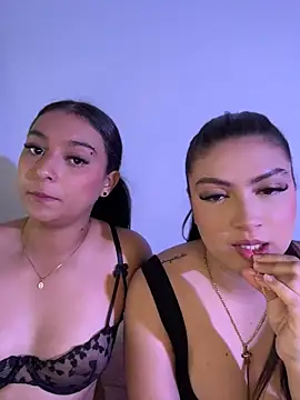 Snapshot of nicolexxaleja chatting on May 28, 9:12 pm nicolexxaleja online show from May 28, 9:12 pm