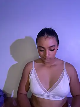 Snapshot of nicolexxaleja chatting on May 29, 10:41 pm nicolexxaleja online show from May 29, 10:41 pm
