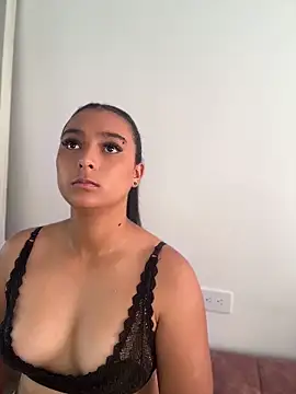 Snapshot of nicolexxaleja chatting on June 1, 1:02 pm nicolexxaleja online show from June 1, 1:02 pm