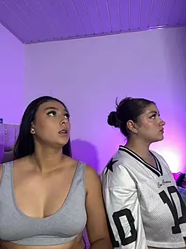 Snapshot of nicolexxaleja chatting on August 5, 10:01 pm nicolexxaleja online show from August 5, 10:01 pm