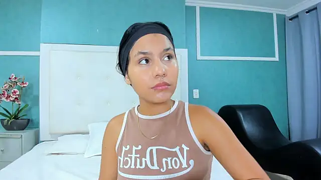 ania gomez online show from November 25, 3:56 pm