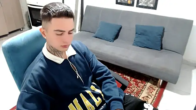 santii ss online show from December 15, 3:11 am