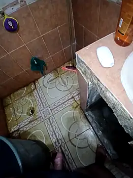 Snapshot of JesVel chatting on October 21, 2:12 am JesVel online show from October 21, 2:12 am