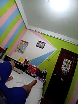 Snapshot of JesVel chatting on November 19, 2:44 am JesVel online show from November 19, 2:44 am