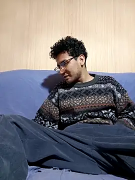 LecheDeSoya666 online show from October 17, 2:48 am