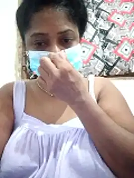 Snapshot of boosypussy chatting on May 7, 11:10 pm boosypussy online show from May 7, 11:10 pm
