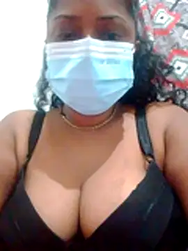 Snapshot of boosypussy chatting on May 24, 10:26 pm boosypussy online show from May 24, 10:26 pm