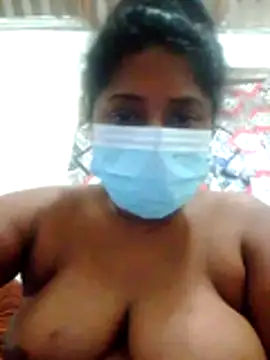 Snapshot of boosypussy chatting on June 19, 12:42 pm boosypussy online show from June 19, 12:42 pm