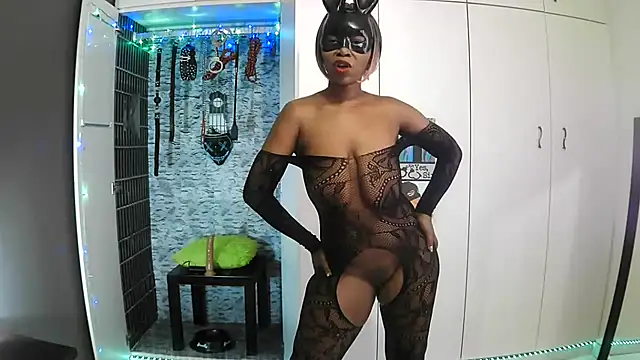 Snapshot of BaDSubMiss chatting on November 12, 4:46 am BaDSubMiss online show from November 12, 4:46 am